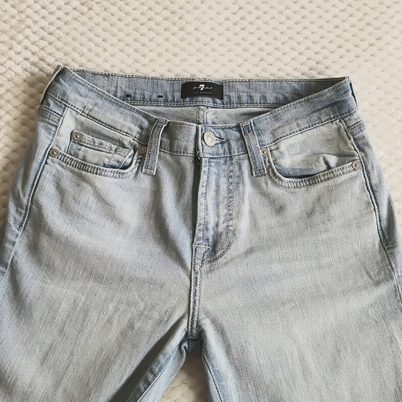 7 FOR ALL MANKIND WOMENS JEANS.  SIZE 26 LIGHT BLUE RAW HEM - Picture 3 of 15